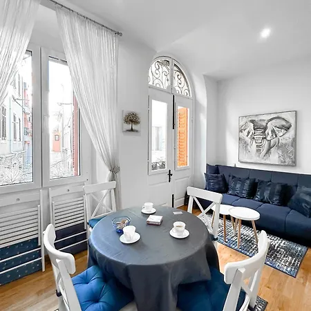 Guest house Center 4*